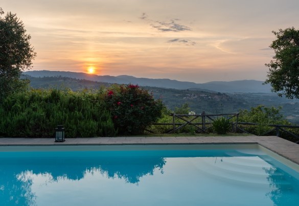 La piscina all’imbrunire - Podere Belvedere