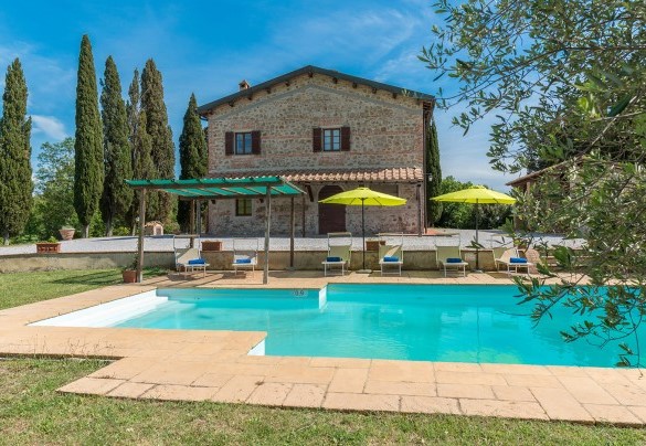 Il bordo piscina in cotto - Podere Calcheto