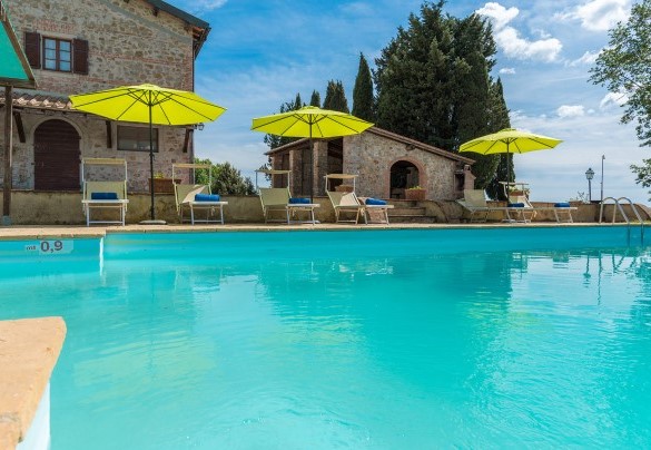 La vasca di forma rettangolare 12x6m - Podere Calcheto