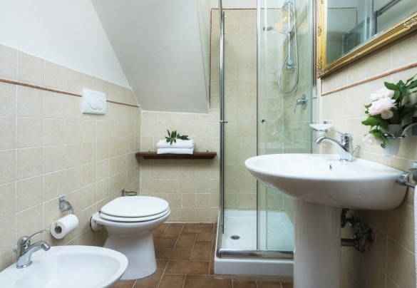 La camera da letto matrimoniale al primo piano con bagno en-suite - Podere Campotorno