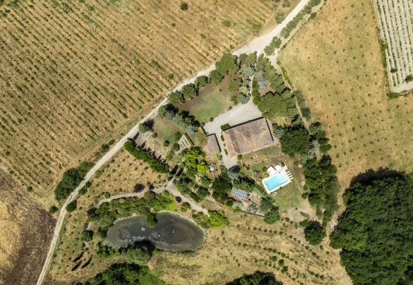 In a secluded but not isolated position along the Via Francigena - Podere Casanovina