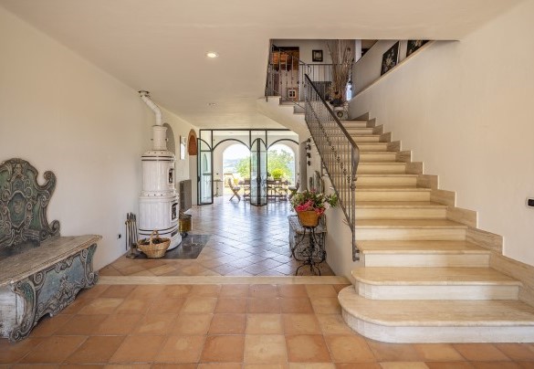 The second staircase connecting to the first floor - Podere Casanovina