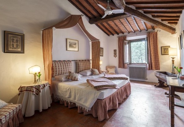Double bedroom no.2 on the first floor - Podere Casanovina