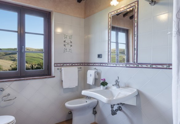 Bagno con doccia en suite n.7 - Annesso n.2 - Podere Collelungo