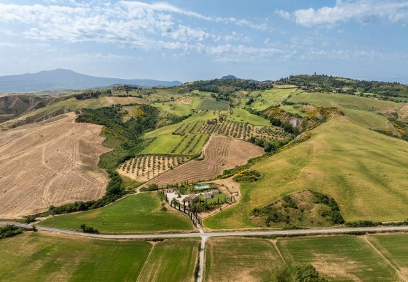 La proprietà in campagna nel cuore della Toscana - Podere Collelungo