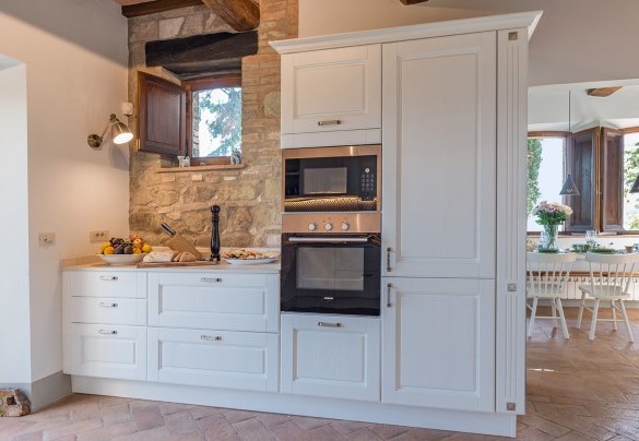 Well-equipped built-in kitchen - Podere Fabbrica