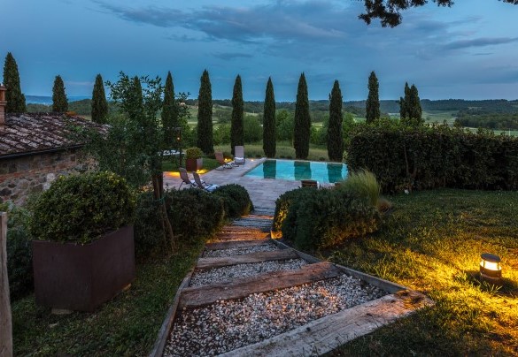 Il sentiero che dalla casa conduce alla piscina - Podere Fabbrica