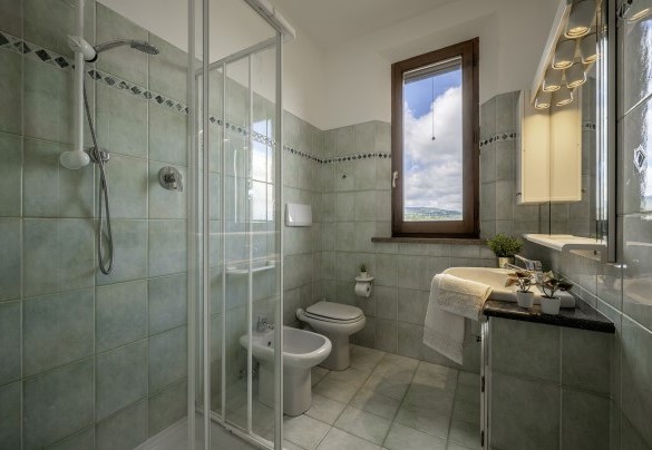 Bagno en suite con doccia n.5 - Podere Gellino