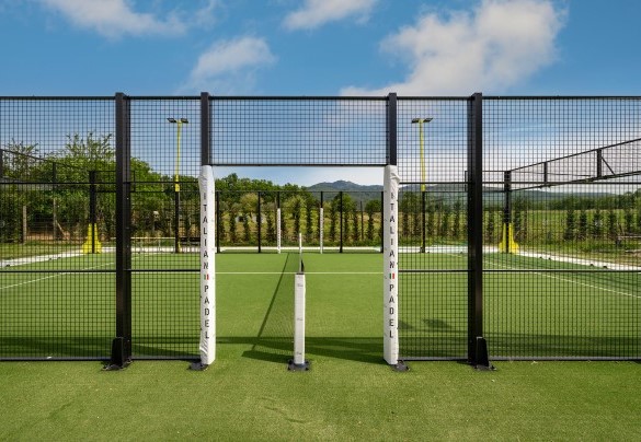 Padel court (available on request) - Podere Giardino