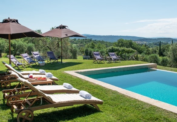 The wonderful panorama from the pool - Podere Gragnano