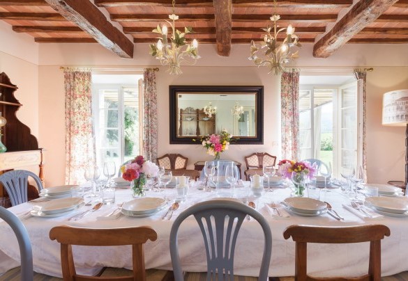The enchanting dining room - Podere Gragnano