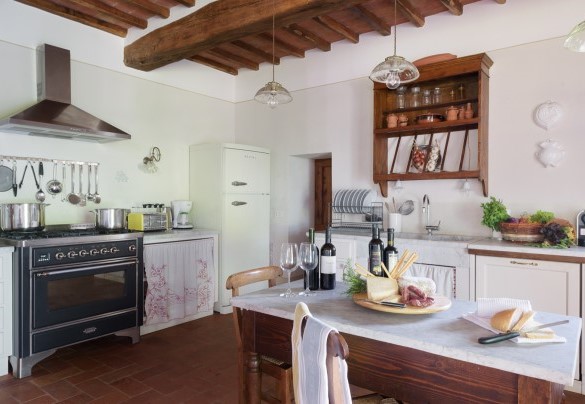 The kitchen is fully equipped - Podere Gragnano