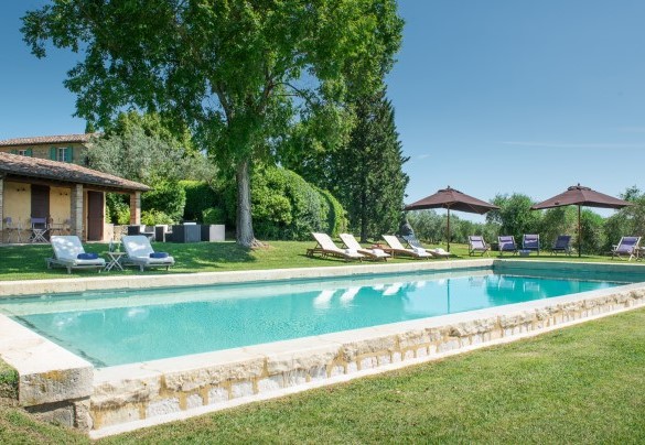 The tub has an entire overflow side - Podere Gragnano