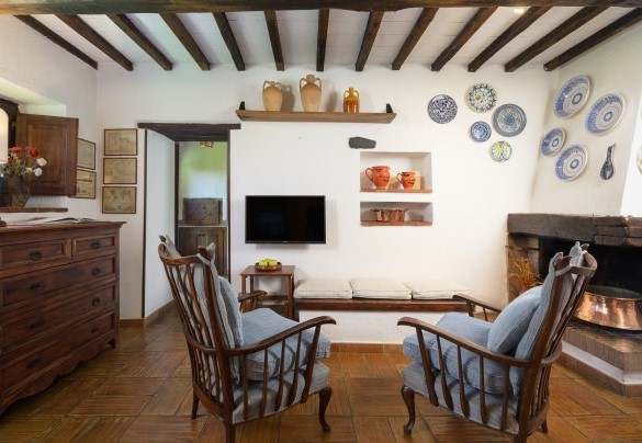 dining room next to the kitchen - Podere Caprarecce