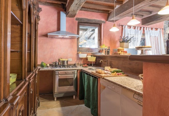 La bella cucina open con sala da pranzo - Podere Le Corone