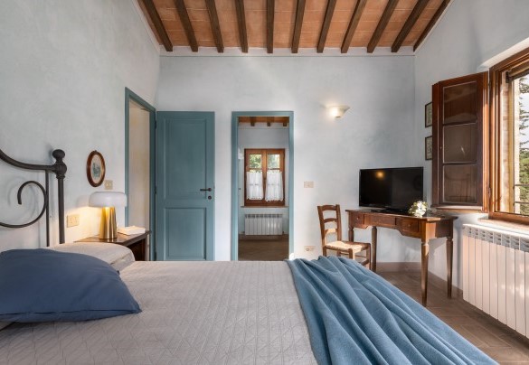 Camera matrimoniale con bagno en suite al primo piano - Podere Madonna di Mezzo