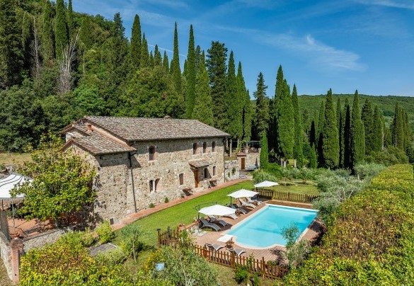 Il giardino attorno al casale è recintato per circa 5.000mq - Podere Montioni