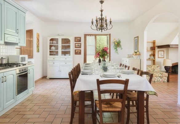 La spaziosa cucina attrezzata in open space al piano terra– Podere Orcio