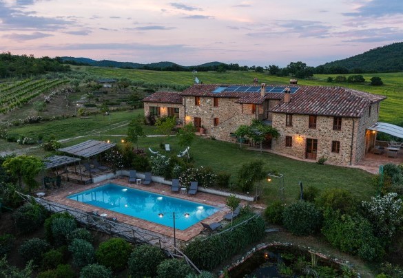 La proprietà all'imbrunire - Podere Pomasciano