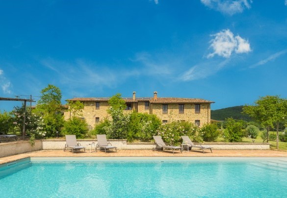 La piscina a 20 metri dalla villa - Podere Pomasciano