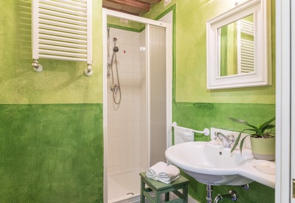 Il bagno en-suite con doccia - Podere Pratovecchio