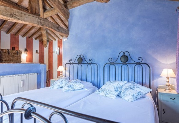 The twin bedroom with joinable beds on the tower - Podere Pratovecchio