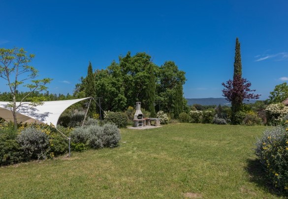 A poca distanza trovano posto l’area barbecue e il forno a legna – Podere San Ansano 