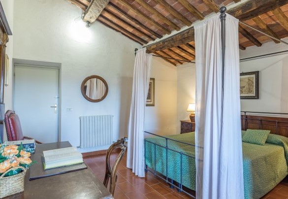 Camera matrimoniale al primo piano nell'appartamento 3 – Podere San Ansano 