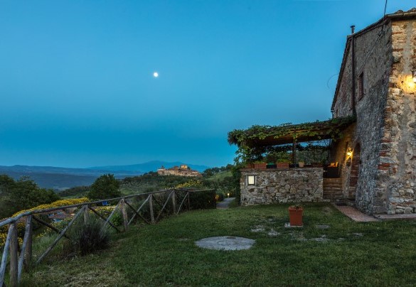 Vista panoramica nell’ora blu – Podere San Ansano