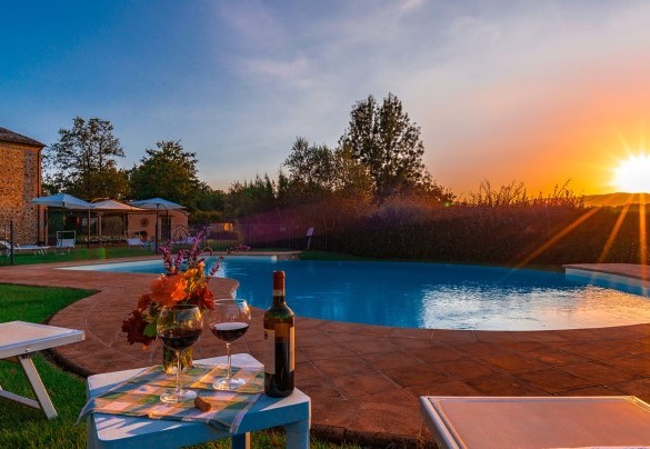 La piscina al tramonto - Podere Sant’Eugenio
