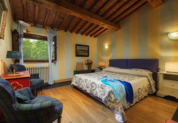 Double bedroom n. 4 with private bathroom n.4 on the first floor – Podere Santa Croce
