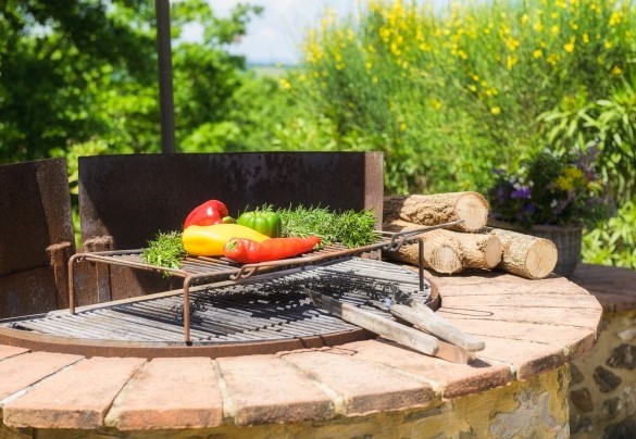 The brick barbecue  – Podere Santa Croce