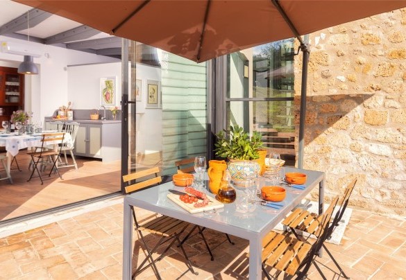 La seconda terrazza in comoda posizione davanti alla cucina - Podere Torre delle Sorgenti