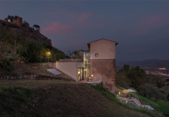 La suggestiva proprietà con vista sulla rupe di Orvieto - Podere Torre delle Sorgenti  