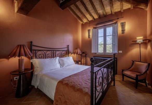 Double bedroom no. 2 on the first floor - Podere Vernine di Sotto