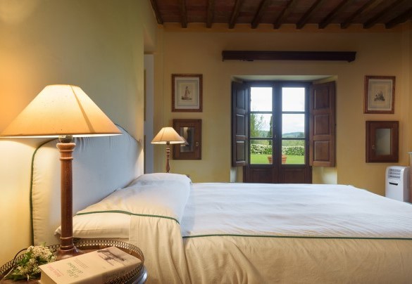 La camera matrimoniale con bagno en suite al piano terra dell'Annesso 1 - Poggerello