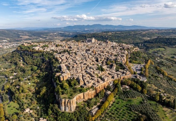 The city of Orvieto stands on the tuff plateau La Rupe - Poggio Ambrato
