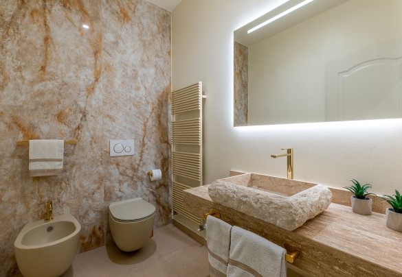 The service bathroom on the ground floor - Poggio Ambrato