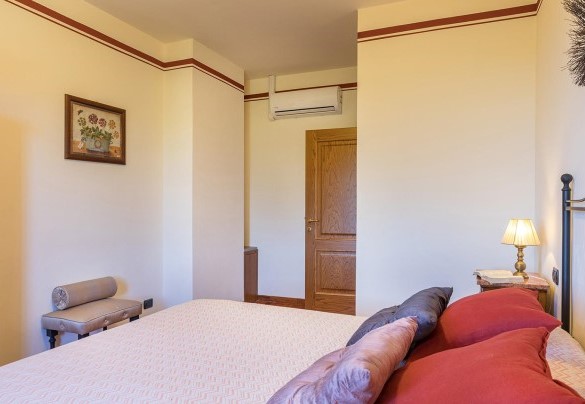 Double bedroom n.5 with shared bathroom n.5 - Poggio Medei