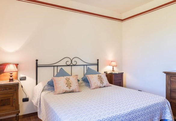 Double bedroom n.4 with shared bathroom n.4 - Poggio Medei
