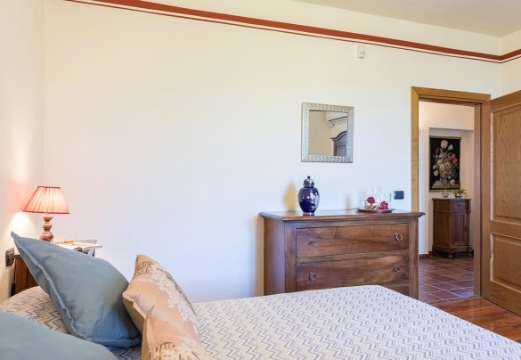 Double bedroom n.4 with shared bathroom n.4 - Poggio Medei
