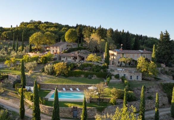 The property is a perfect starting point to explore the precious treasures preserved in the beautiful surroundings – Poggio Novoli