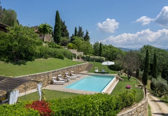  The pool can be reached from the house down a flight of stone steps - Poggio Novoli