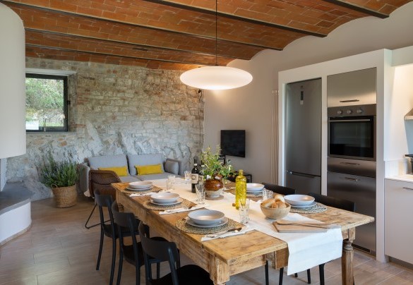 The country house occupies the ground floor – Poggio Novoli