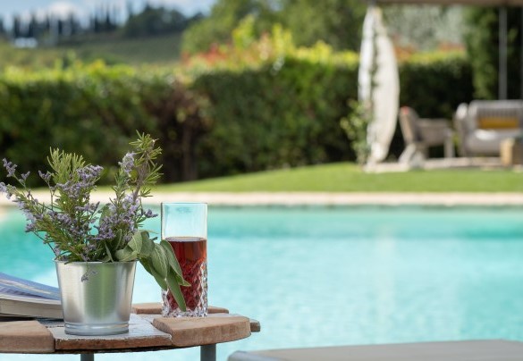 The pool is located on the lower terrace of the property – Poggio Novoli