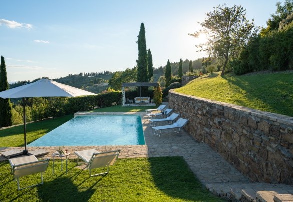 The pool will be open from the last Saturday in April until the first Saturday in October – Poggio Novoli