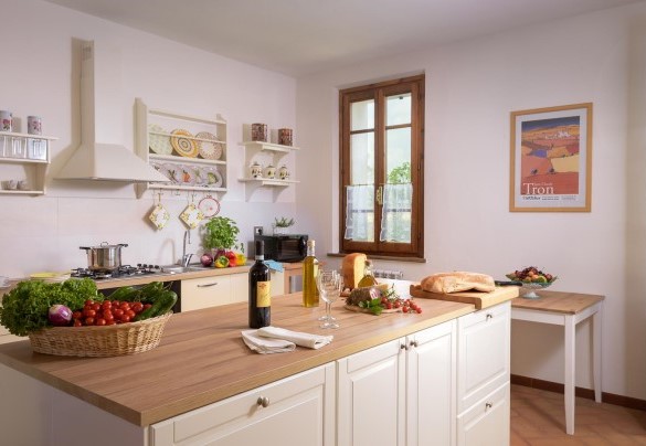The beautiful and bright kitchen - Poggio Vistabella 10