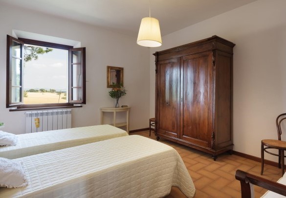 Twin bedroom with joinable beds n.5, with bathroom close, at first floor - Poggio Vistabella 10  
