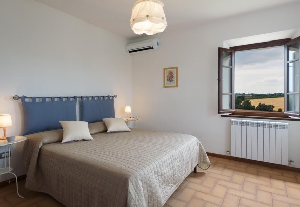 Double bedroom n.3, with bathroom close, at first floor - Poggio Vistabella 10  