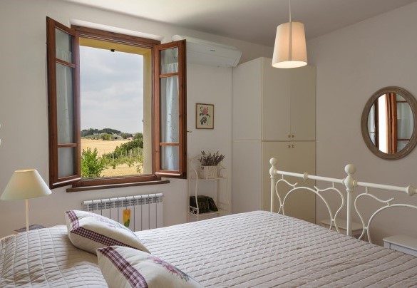 Double bedroom n.1, with bathroom close, at ground floor - Poggio Vistabella 10  